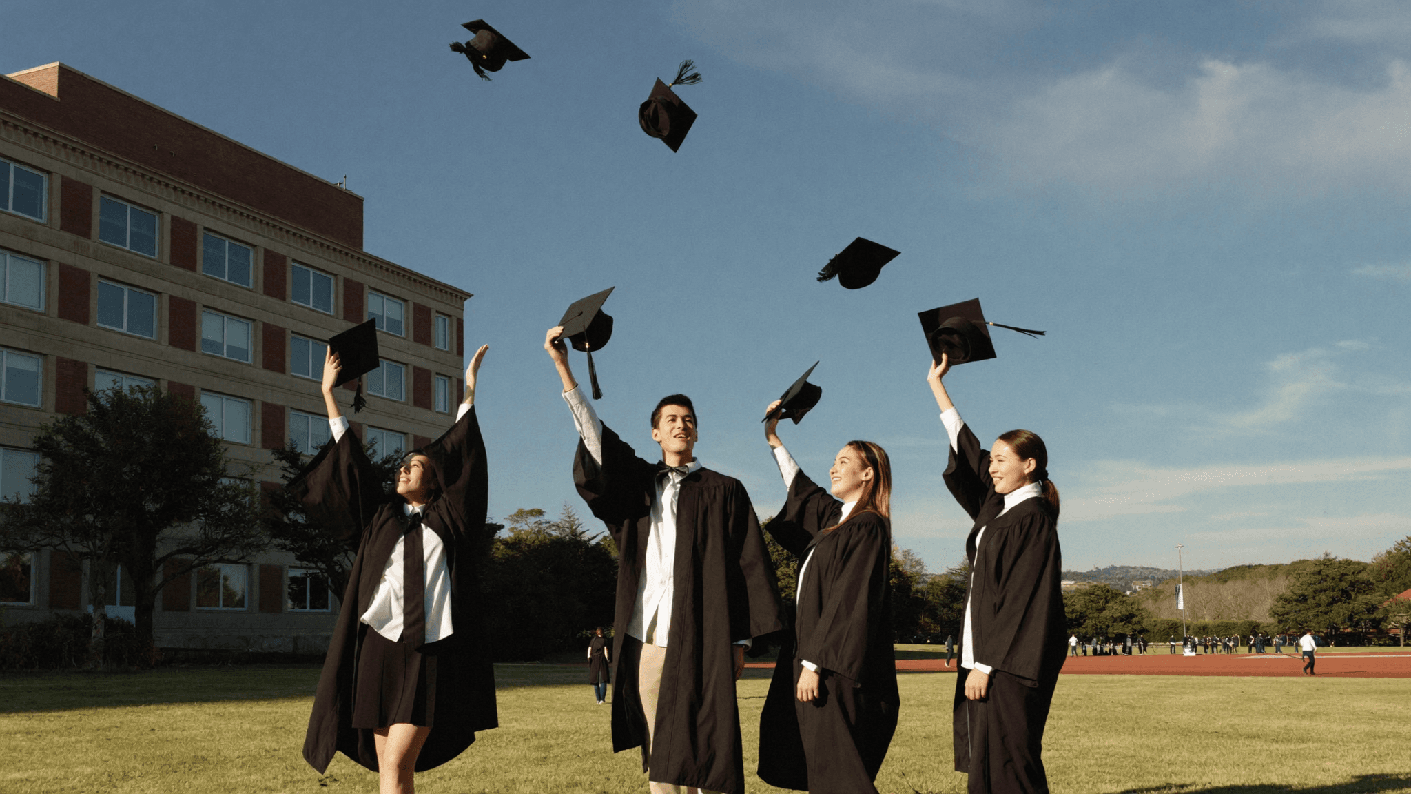 A Vidaris graduate on their campus abroad